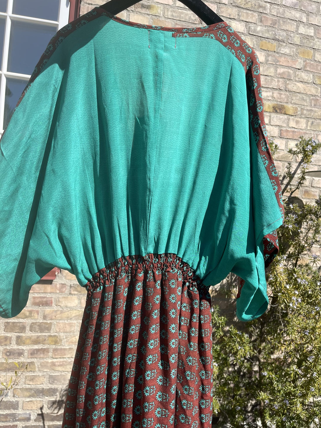 Sissel Edelbo kjole bagfra tæt på