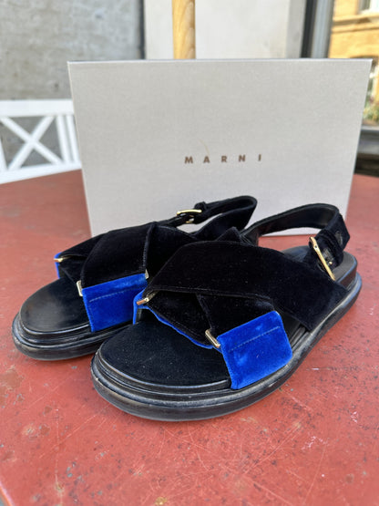 Marni Fussbett Sandals Velor