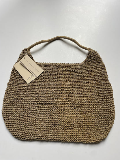 Summery x Lucy Brownless Taske