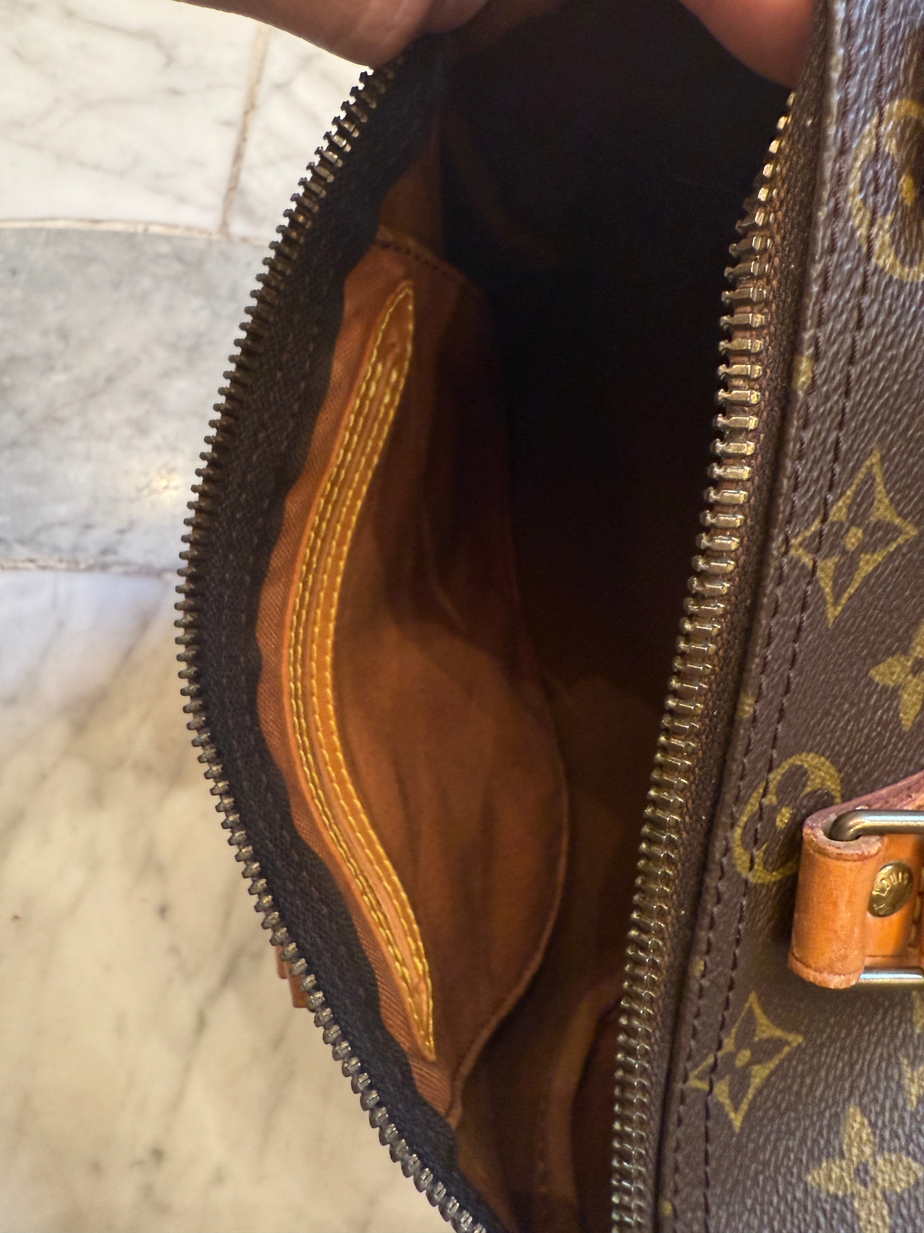 Louis Vuitton Speedy Handbag