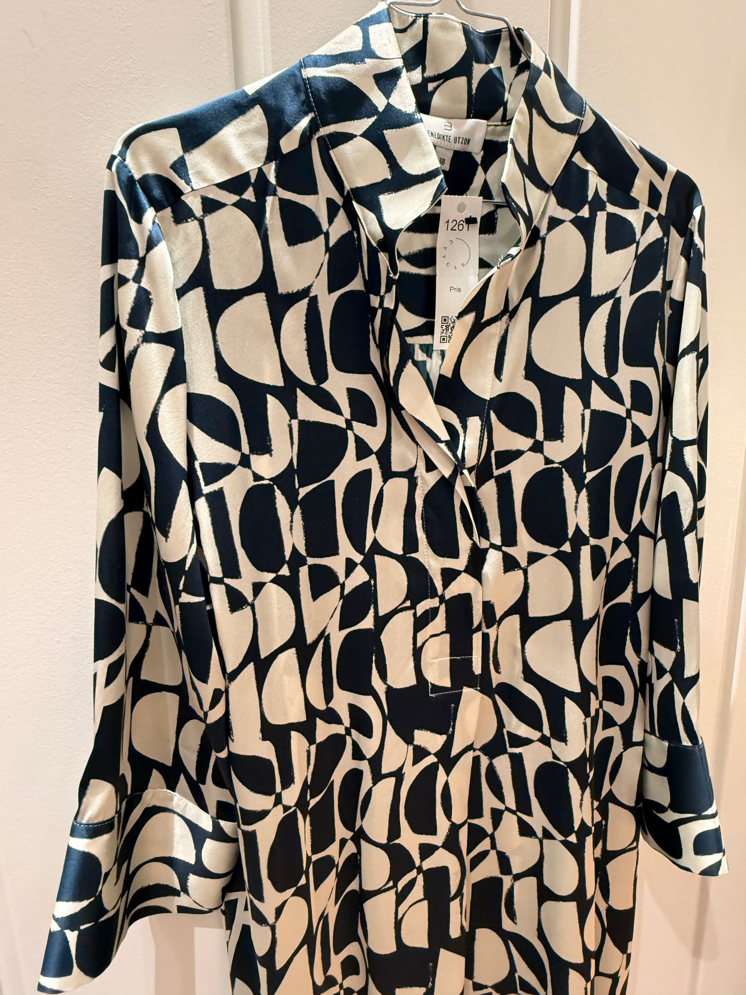 Benedikte Utzon Silke Kjole