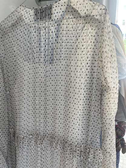 Custommade kjole bagfra tæt på