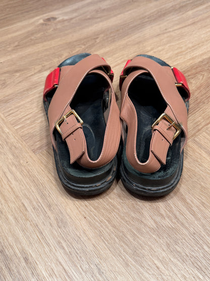 Marni Fussbett Sandaler