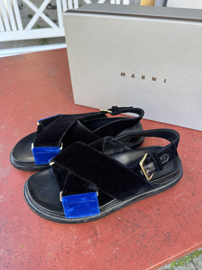 Marni Fussbett Sandals Velor