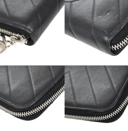 Chanel CC Charm Zip Wallet / Pung