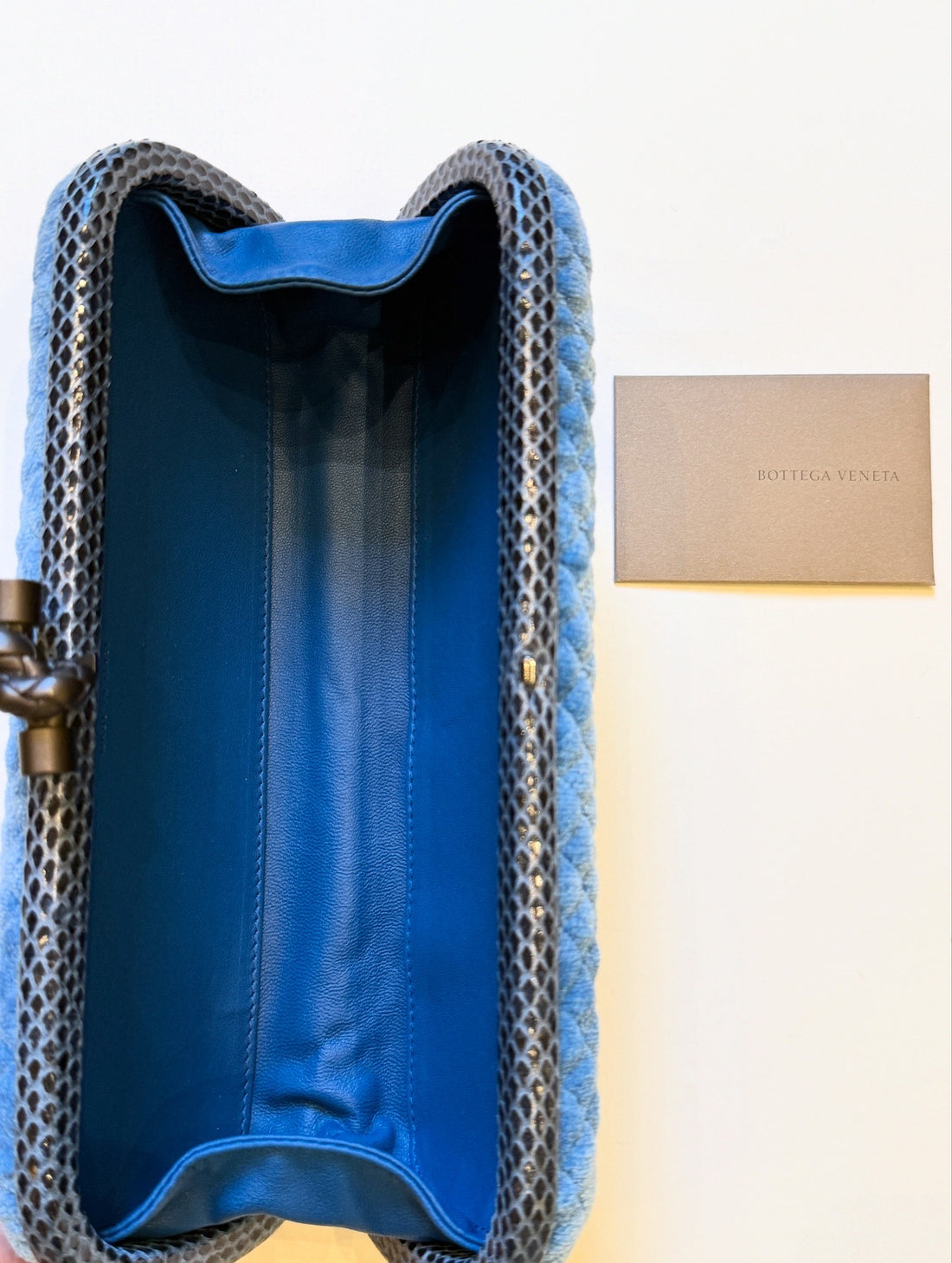 Bottega Veneta Pochette Knot Clutch Velvet