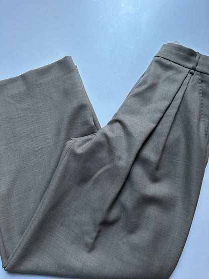 Mark Kenly Domino Tan Bukser