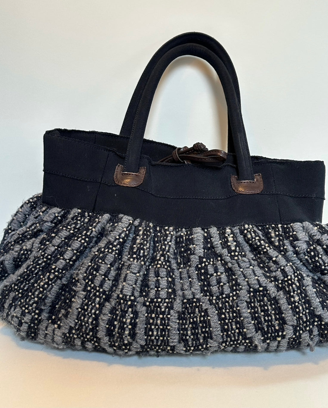 Maria La Rosa Taske forfra