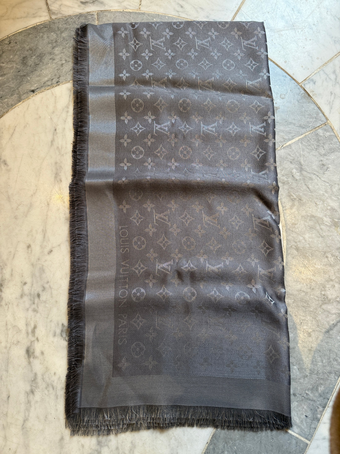 Louis Vuitton Châle Monogram Tørklæde