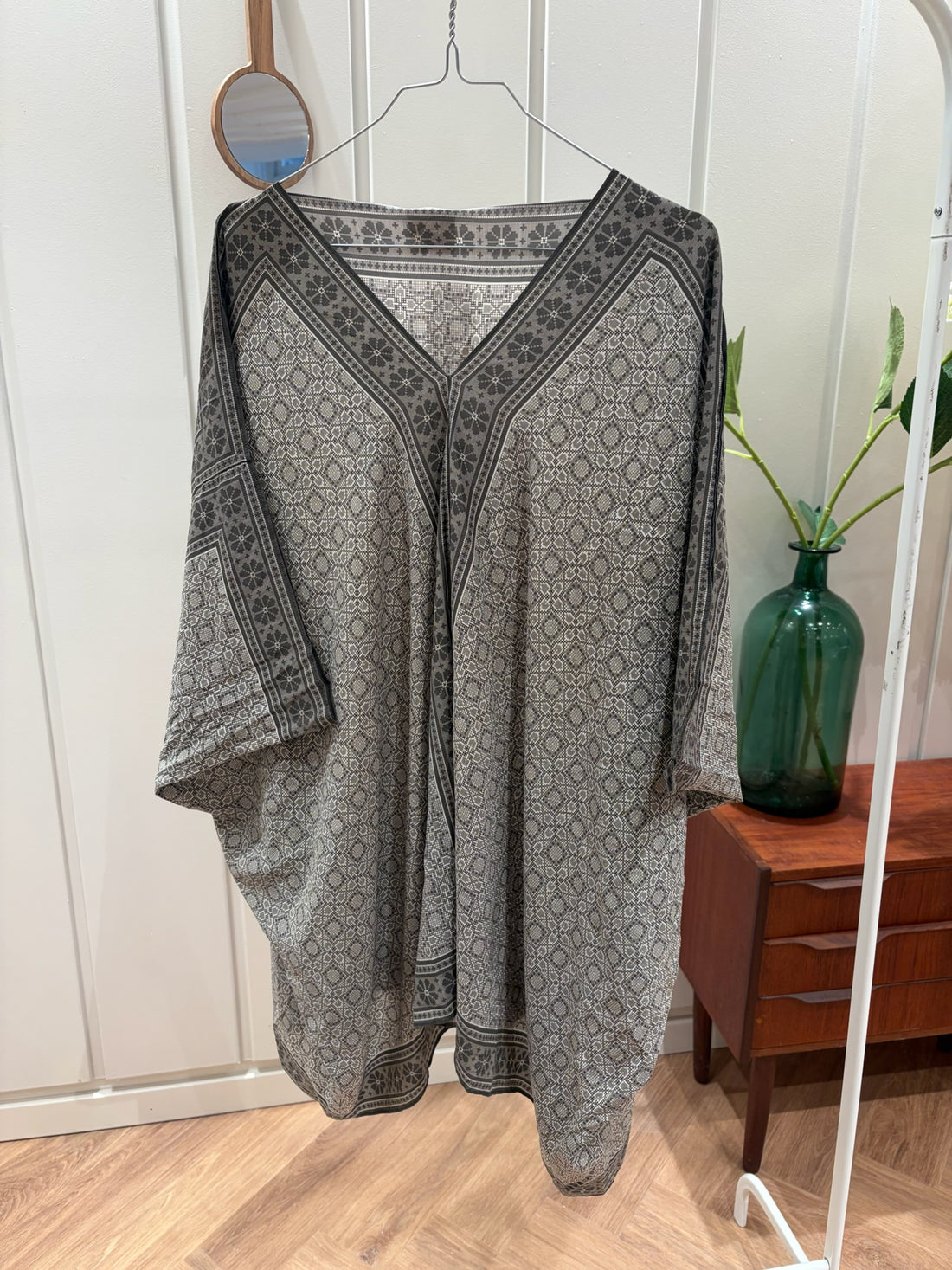 Julie Fagerholt / Heartmade Poncho Bluse
