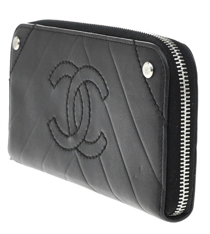Chanel CC Charm Zip Wallet / Pung