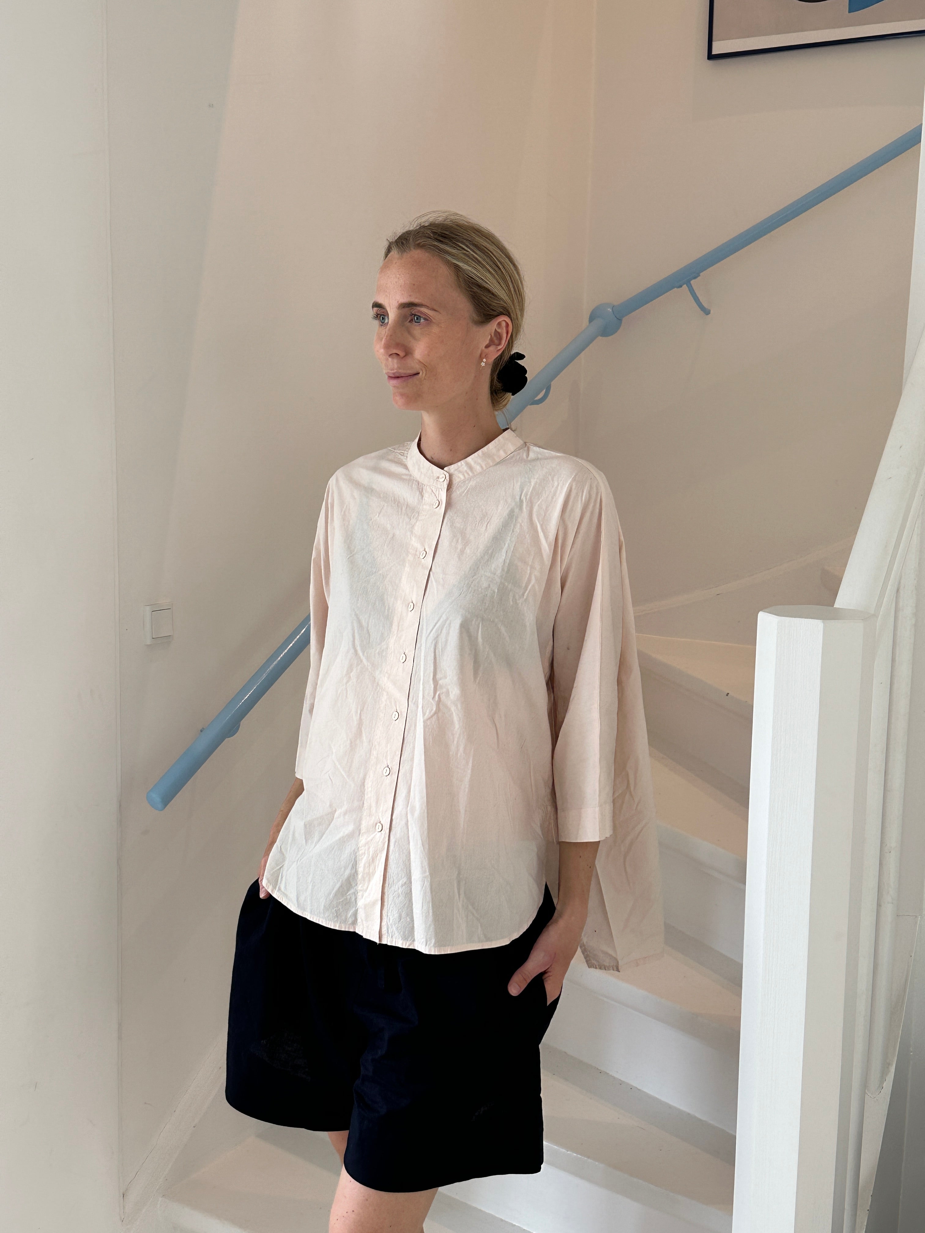 Frau skjorte
