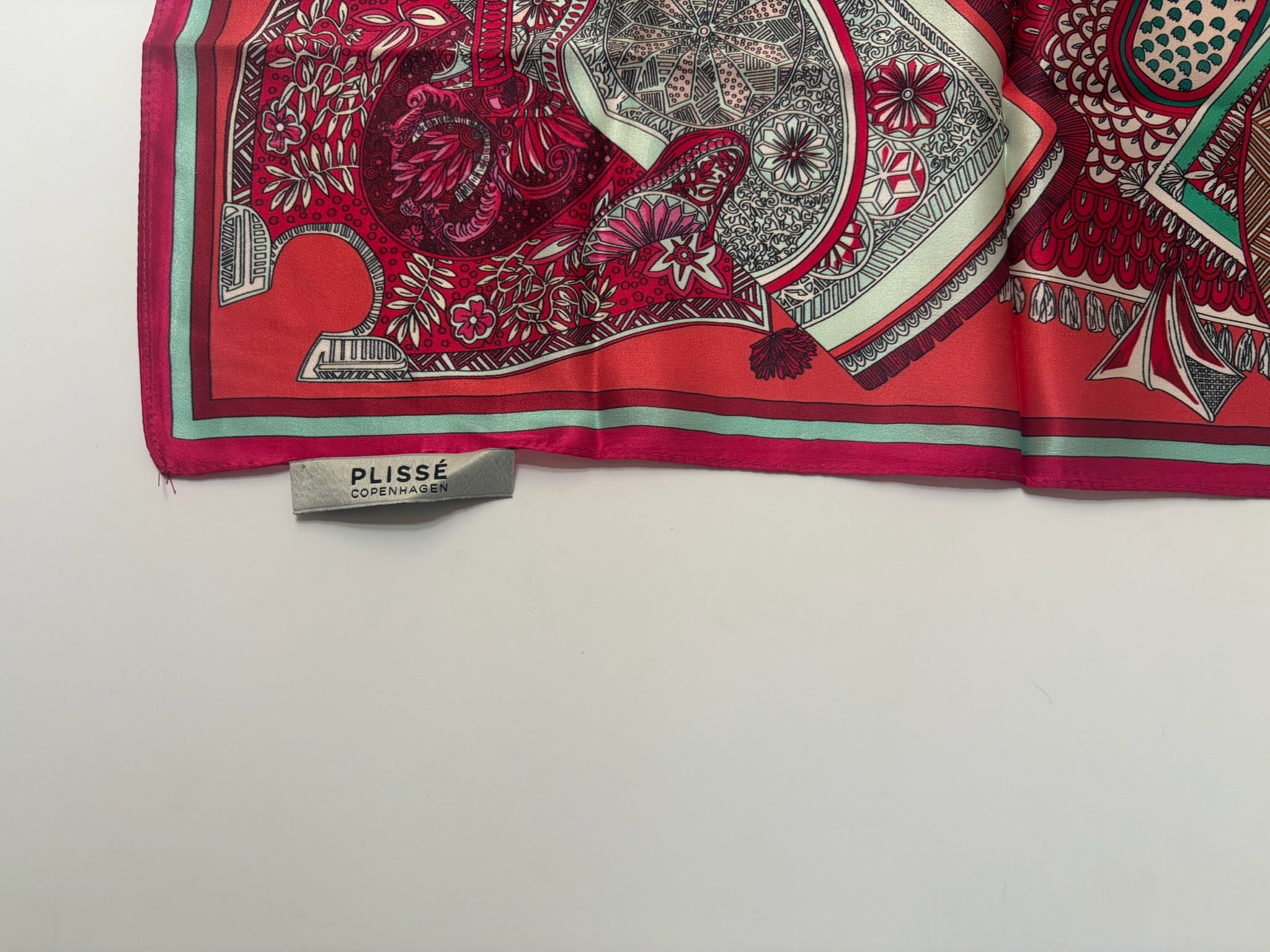 Plissé Copenhagen Silke Tørklæde
