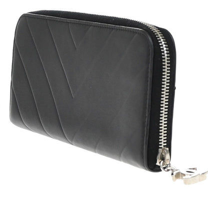 Chanel CC Charm Zip Wallet / Pung