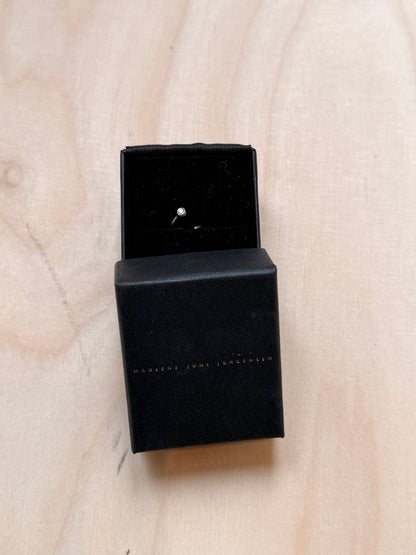Marlene Juhl Jørgensen Mini Hoop 1 diamant Ørering