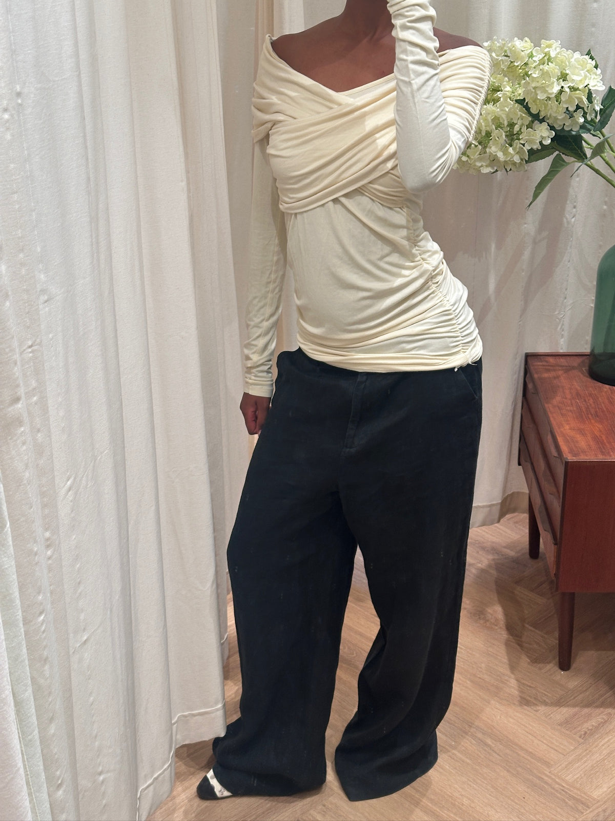 Day Birger et Mikkelsen Off-Shoulder Wrap Bluse