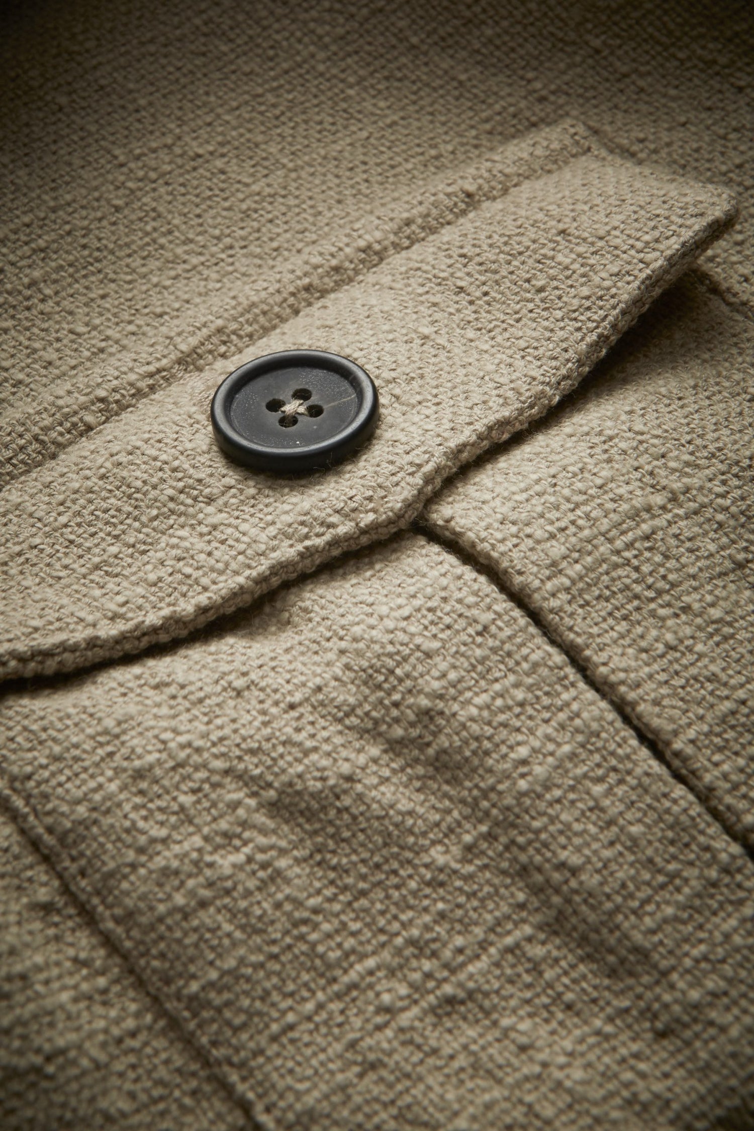 Fonnesbech_Eryl_Shirt_Fog-_detail