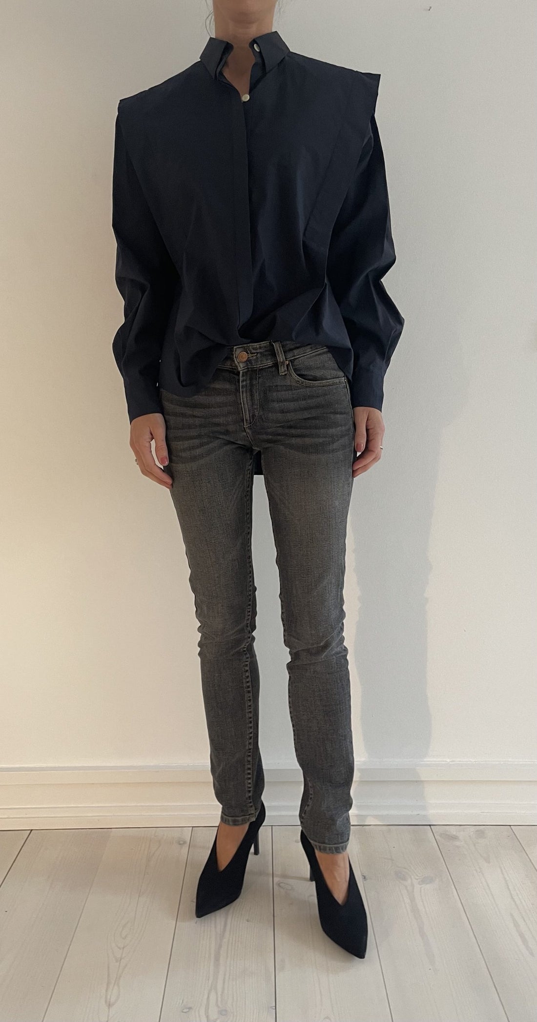 Isabel Marant Etoile Bukser/jeans grå på model forfra