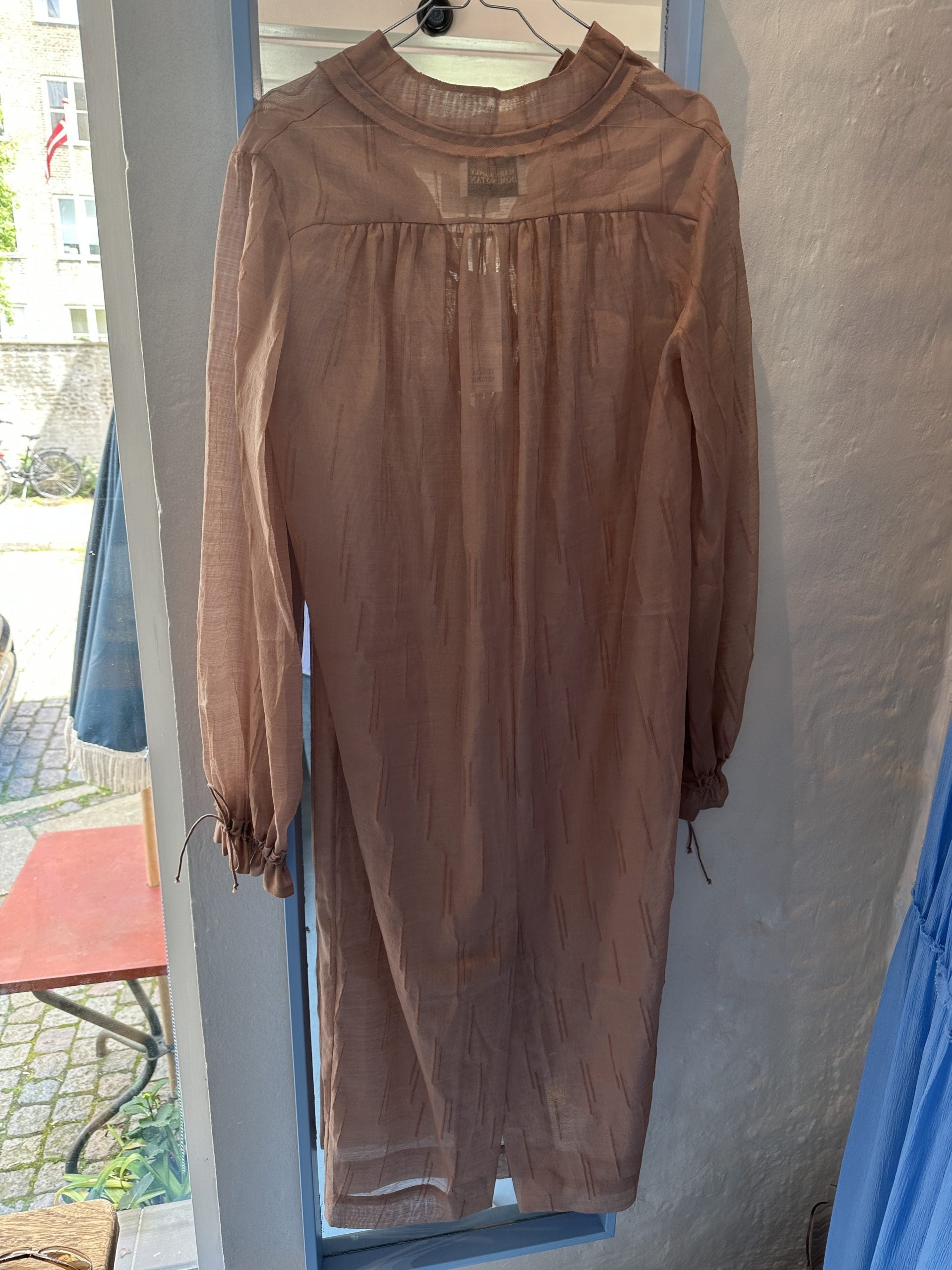 Mark Kenly Domino Tan Dress