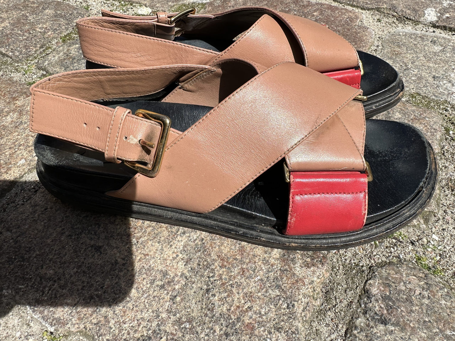 Marni Fussbett Sandals